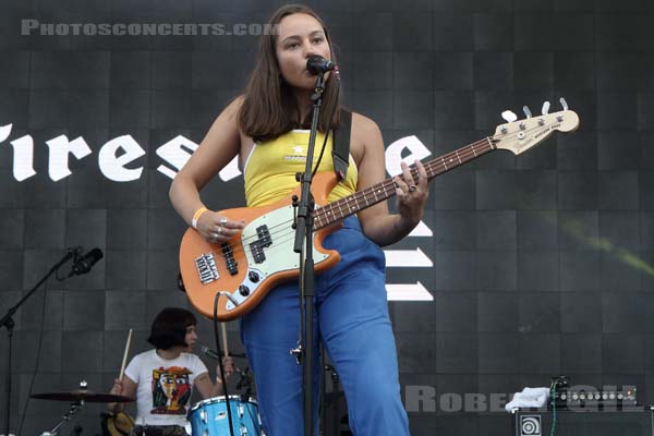 THE ORIELLES - 2018-08-24 - SAINT CLOUD - Domaine National - Scene Firestone - Esme Hand-Halford - Sidonie Hand-Halford